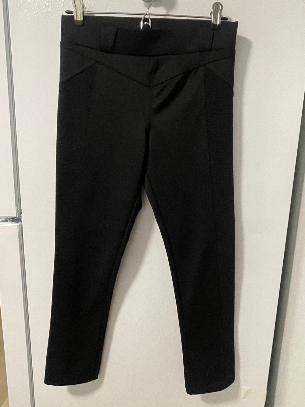 GAP Black Ankle Ponte Pull-On Pants